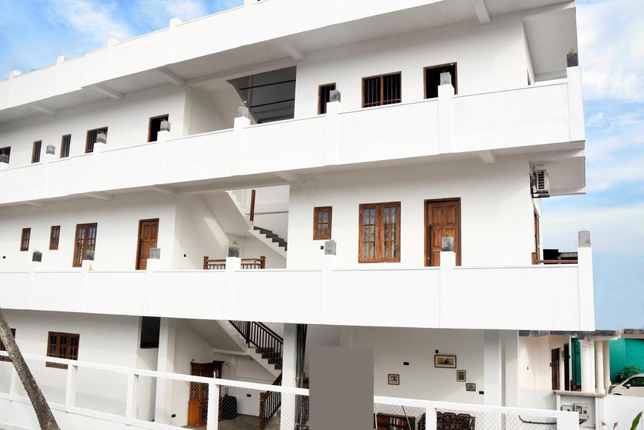 Kavin Beach Hotel Hikkaduwa Exterior photo
