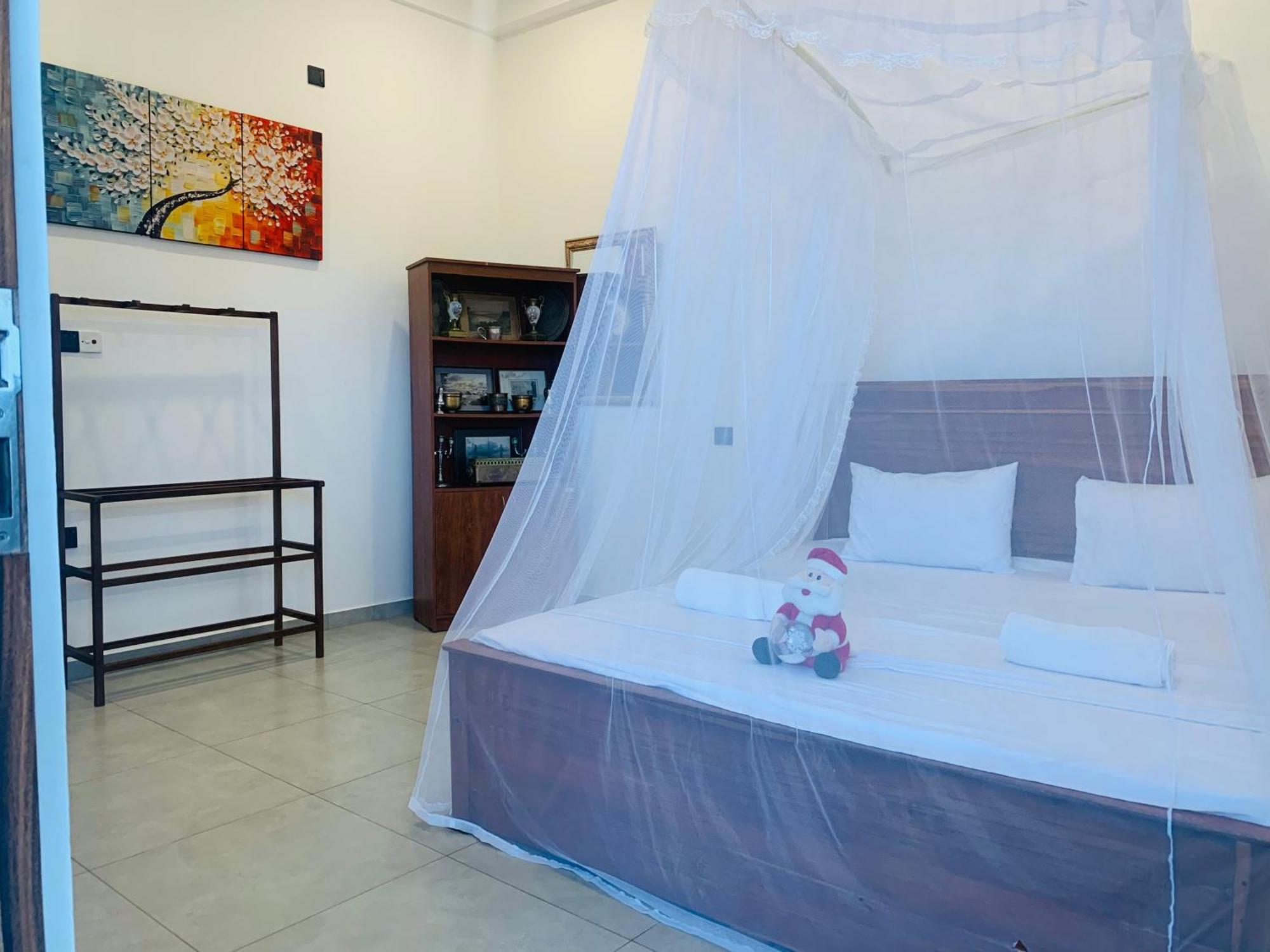 Kavin Beach Hotel Hikkaduwa Exterior photo